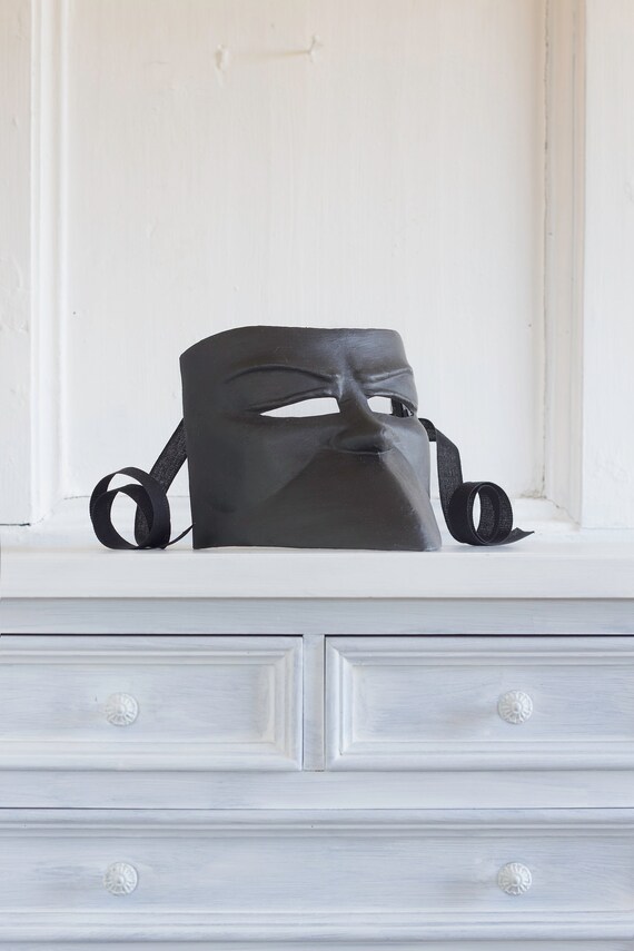 Bauta Mask. Traditional Bauta Woman. Venetian Paper Mache Mask