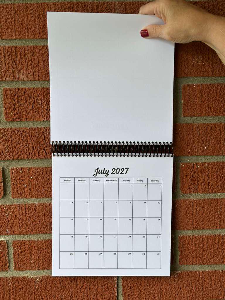 8x8 Script 8x8 - 2027 Unaltered Scrapbook Calendar - Script or Print - Etsy UK