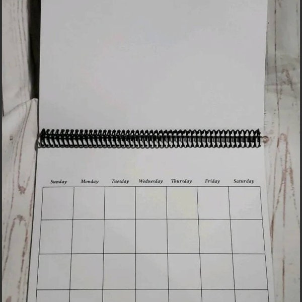 12x12 - Spiral Scrapbook Calendar