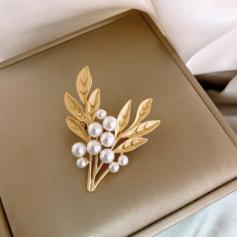 Gold Bouquet Brooch Vintage Brooch Pearl Bouquet Brooch - Etsy