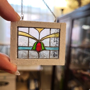 Miniature stained glass window light 1:12