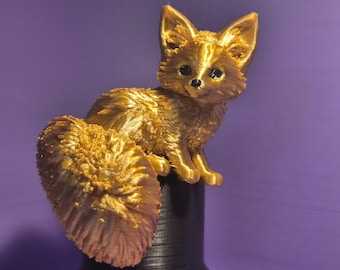 Fluffin Bloodwing Academy Figurine, Gold Black Eyes, Bookshelf Decor