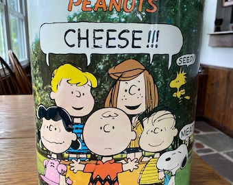 peanuts waste can, Charles Schulz 1966, Charlie Brown, Snoopy