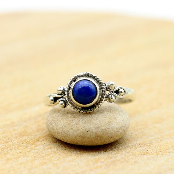 Fine blue stone silver ring