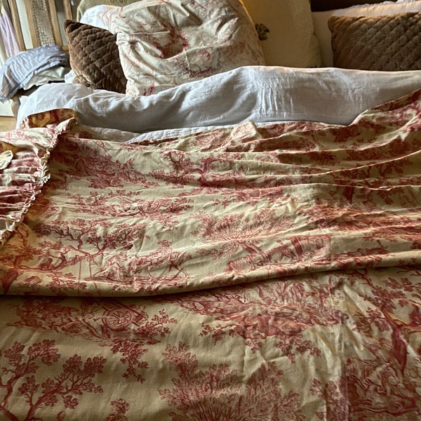 French vintage toile de Jouy bed cover