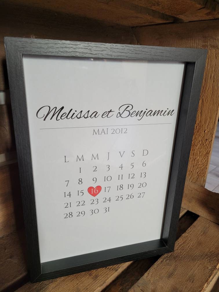 Affiche Date Souvenir avec Cœur Rouge, Cadre | ou Sans en Version Numérique