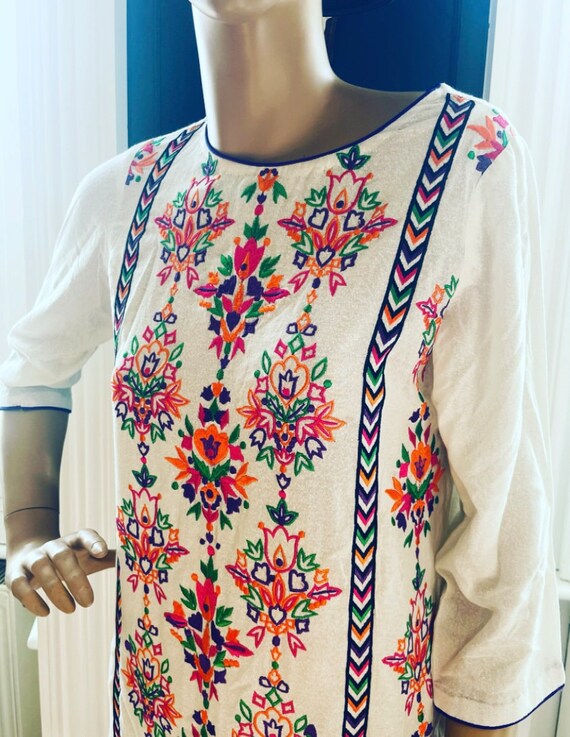 Beautiful Festival White Embroidered dress/top si… - image 2