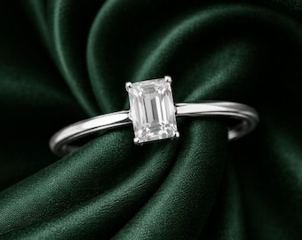 1.00ct Emerald-Cut Diamond Solitaire Ring in 18K White Gold