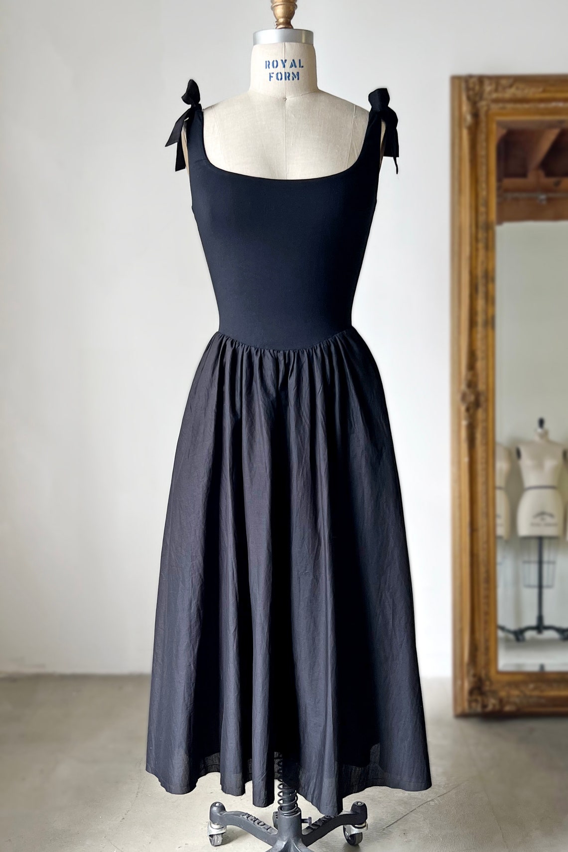 Shoulder tie Fit & Flare Midi Dress