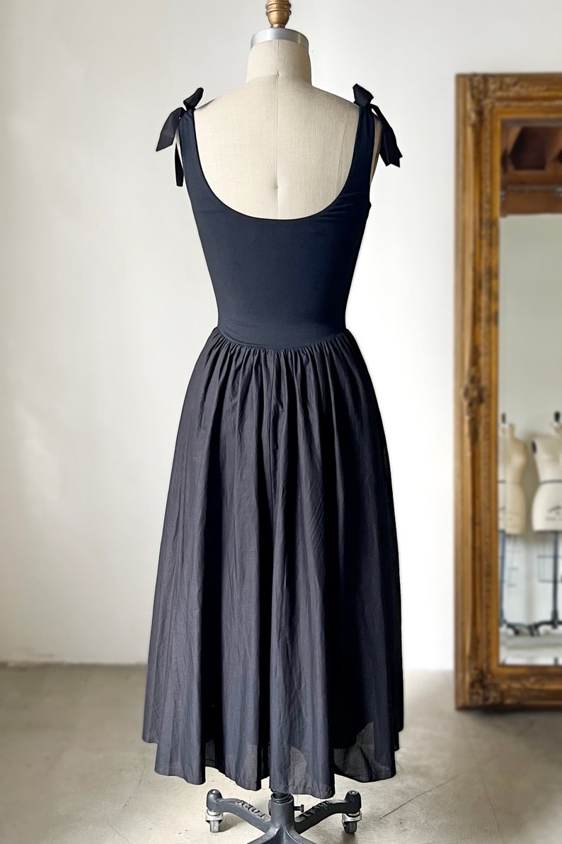 Solid Tie Up Shoulder Straps Sleeveless Fit n Flare Dress