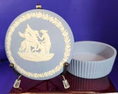 Vintage Wedgwood Jasperware Trinket / Pill Box