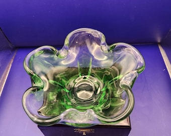 Beautiful Murano Art Glass Green Floral Bowl