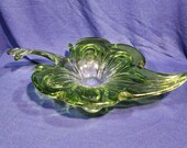 Vintage Green Leaf Art Glass Centerpiece Bowl