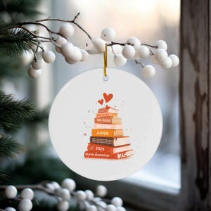 Custom Book Stack Ornament – Personalized Book Name, Cute Book Lover Gift, Literary Christmas Decor, Reader Keepsake, Library Ornament