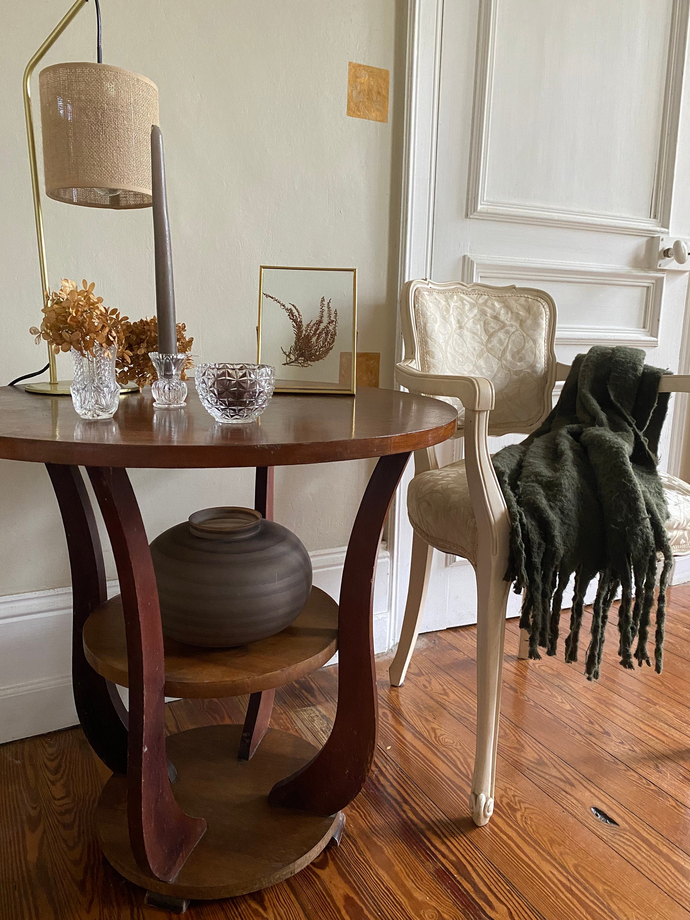 Lot Comprenant Un Petit Vase, Bougeoir et Ramequin en Verre