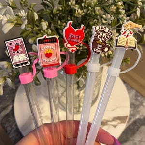 spicy bookish straw topper