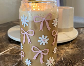 Coquette bow daisy glass cup