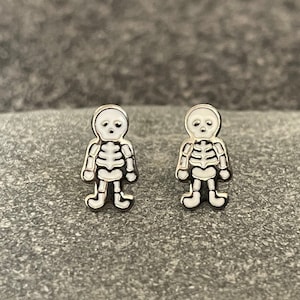 Skeleton - 925 Sterling Silver Plain Stud Earrings Boxed. The Silver Bear Company