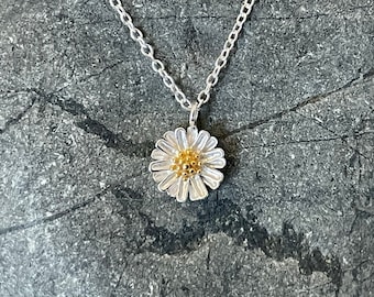 Daisy - 925 Sterling Silver Necklace - Boxed