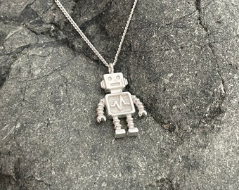 Robot - 925 Sterling Silver Plain Pendant Necklace Boxed