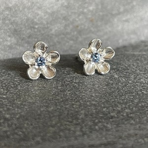 Flower - 925 Sterling Silver Blue Cubic Zirconia CZ Stud Earrings: Forget me Not Boxed