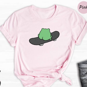 Funny Frog Shirt, Frog Lover Shirt, Animal Shirt, Gift For Her, Frog Lover Gift, Japanese Frog Shirt, Sarcastic Shirt