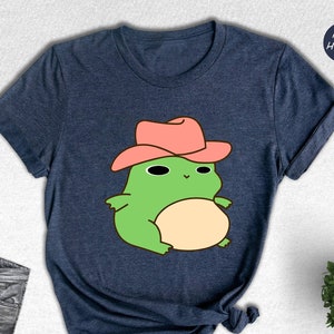Frog Cowboy Hat Shirt, Frog Shirt, Book Lover Gift, Retro Frogs, Book Lover Sweatshirt, Animal Shirt, Funny Shirt, Toad Shirt