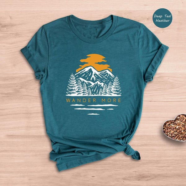 Camiseta Wander More: Senderismo al aire libre, regalo para amantes de la naturaleza.