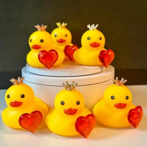 Queen of hearts, rubber duck, girlfriend gift, Valentine’s Day gift, dashboard duck, Themed rubber duck ducks, cruising duck, gift for her