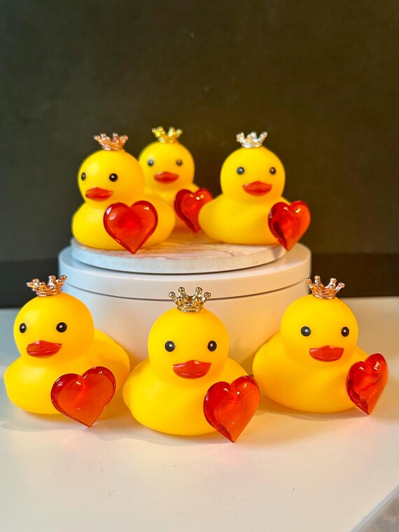 24 Pcs Valentine Rubber Ducks With Cards - Heart Themed Bath Toys & Party Favors