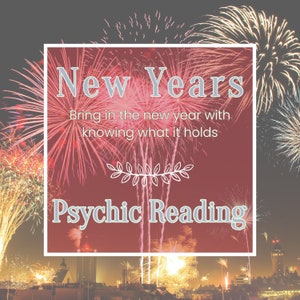 Lettura approfondita del nuovo anno - Diffusione dei tarocchi per l'anno a venire - Diffusione di 7 carte