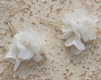 Hydrangea Hair Pins/ Bridal Hair Pins/ Pearl Hair Pins/ Dried Flower Pins/ Bridal Hair Accessories/ Pearl Hair Accessories