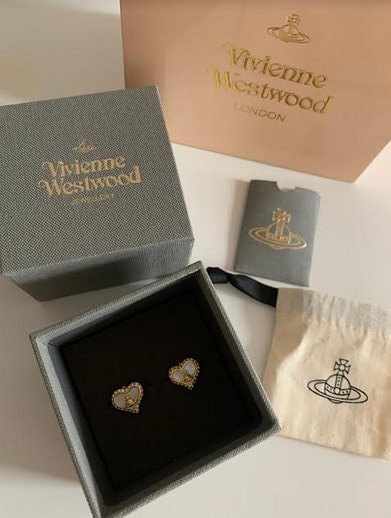 【VIVIENNE WESTWOOD】Heart embellished earrings Heart embellished earrings in silver - Vivienne Westwood