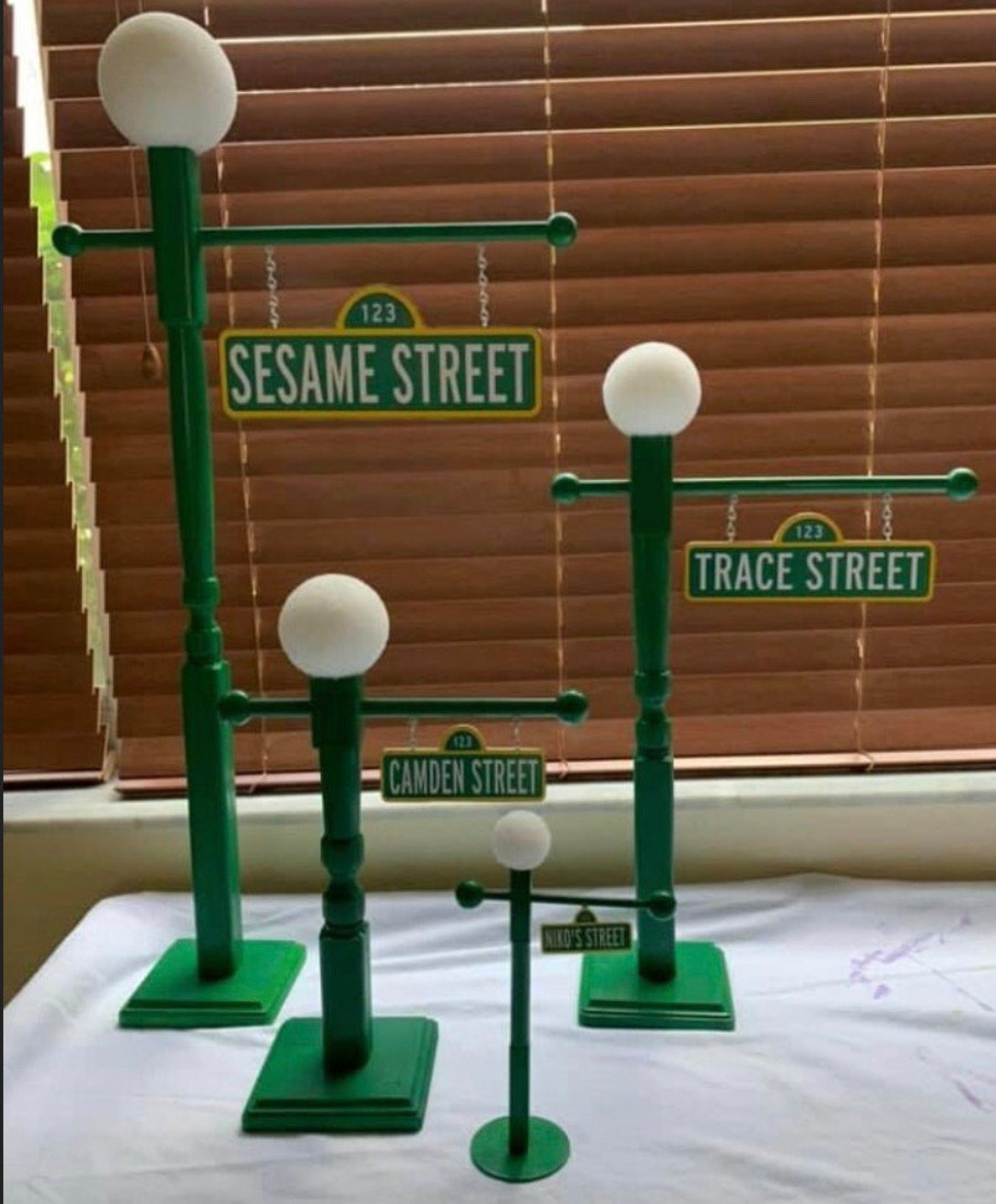 3 Lamp Post Street Sign 21 Inch Centerpieces - Etsy