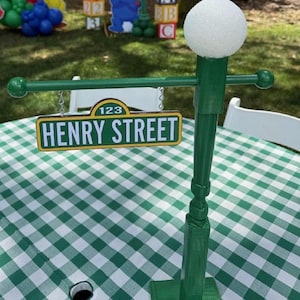 Lamp Post street sign 21 inch Centerpiece