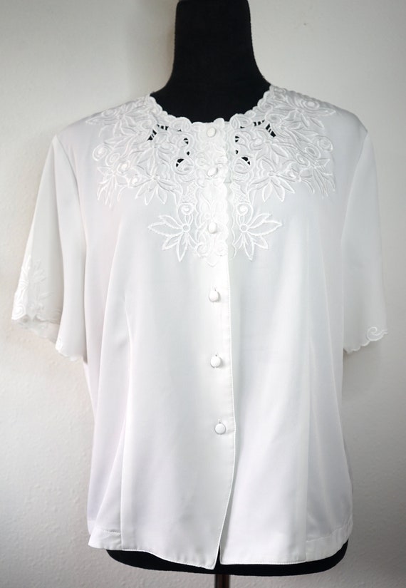 Pretty White Blouse with Floral Details - image 2