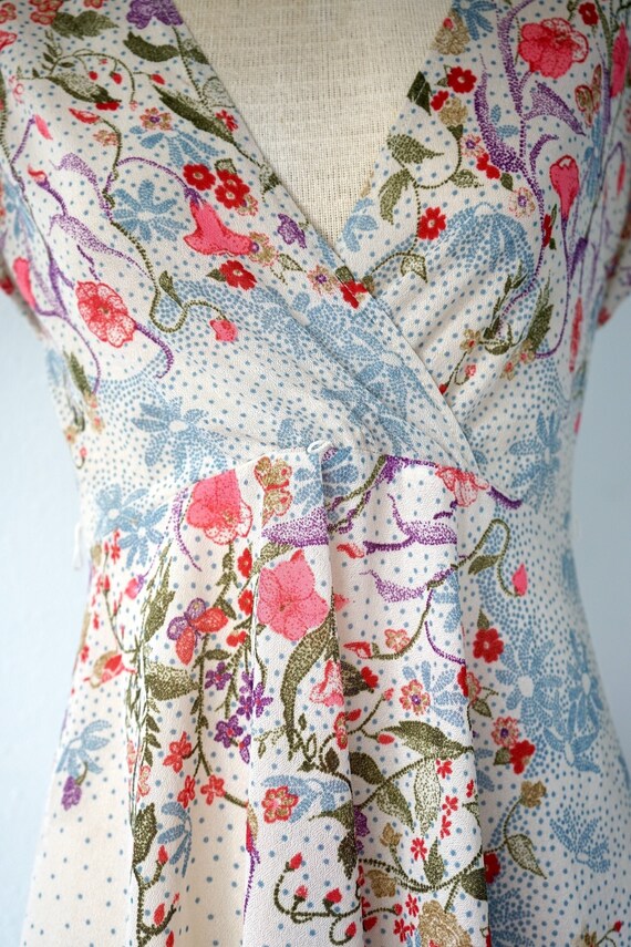 Pretty 1970s Floral Dress - image 1