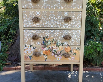 SOLD**Example of work done** Do NOT buy**Vintage, Boho Styled Chest of Drawers