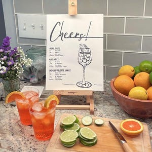 8,5x11 Aperol Spritz, Hugo Spritz und Creme De Violet Spritz Getränkekarte für Partys, Abschlussfeiern und Versammlungen!