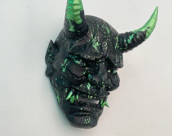 Máscara Oni japonesa colecionável, pintada à mão - impressa em 3D - Loja de Tesouros da Masmorra