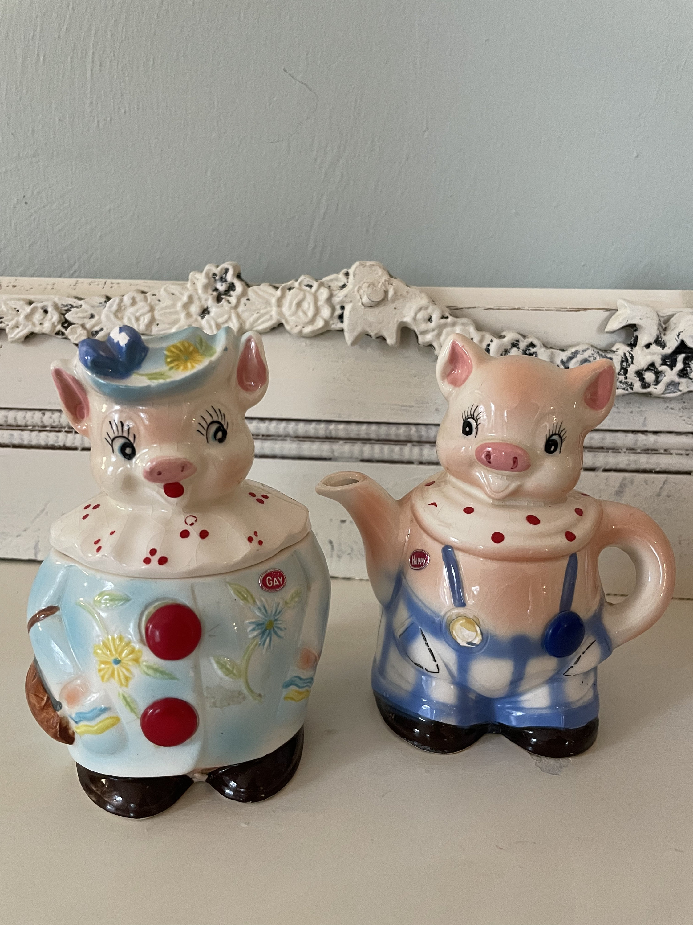 Vintage Enesco Anthropomorphic Pig Cream and Sugar Ceramic Japan
