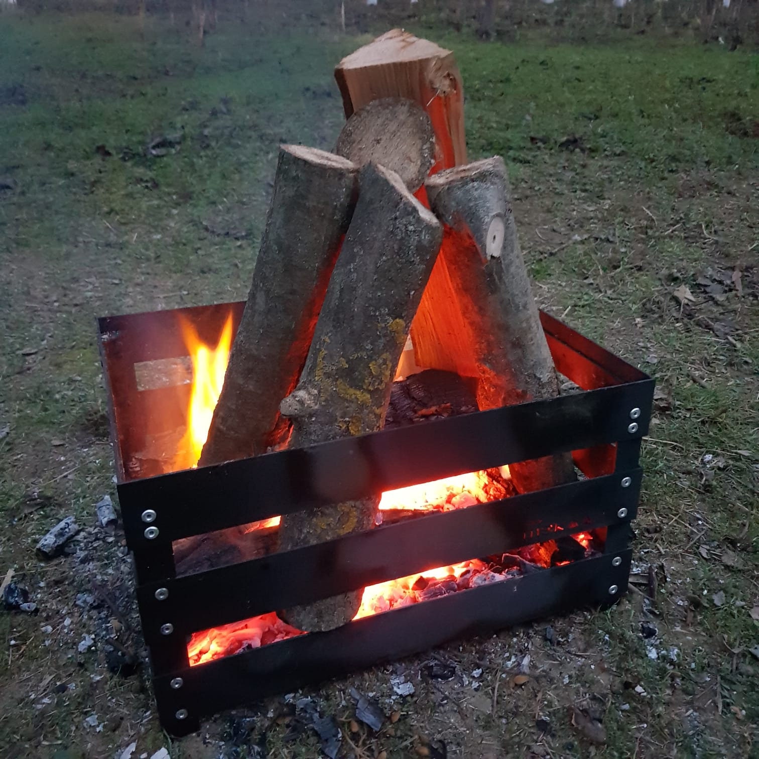 Brasero de exterior para madera Jesco 120 de acero