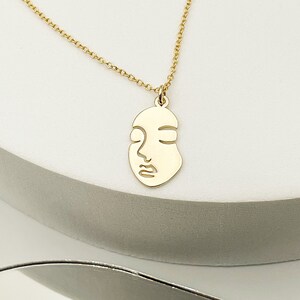 Collier pendentif Gold Woman Face Silhouette - Livraison gratuite Canada