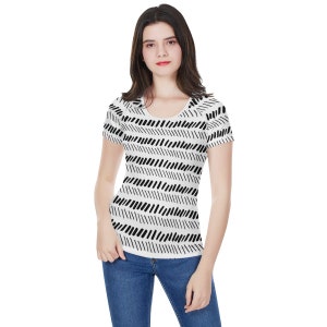 African Mudcloth Women&#39;s All-Over Print T shirt