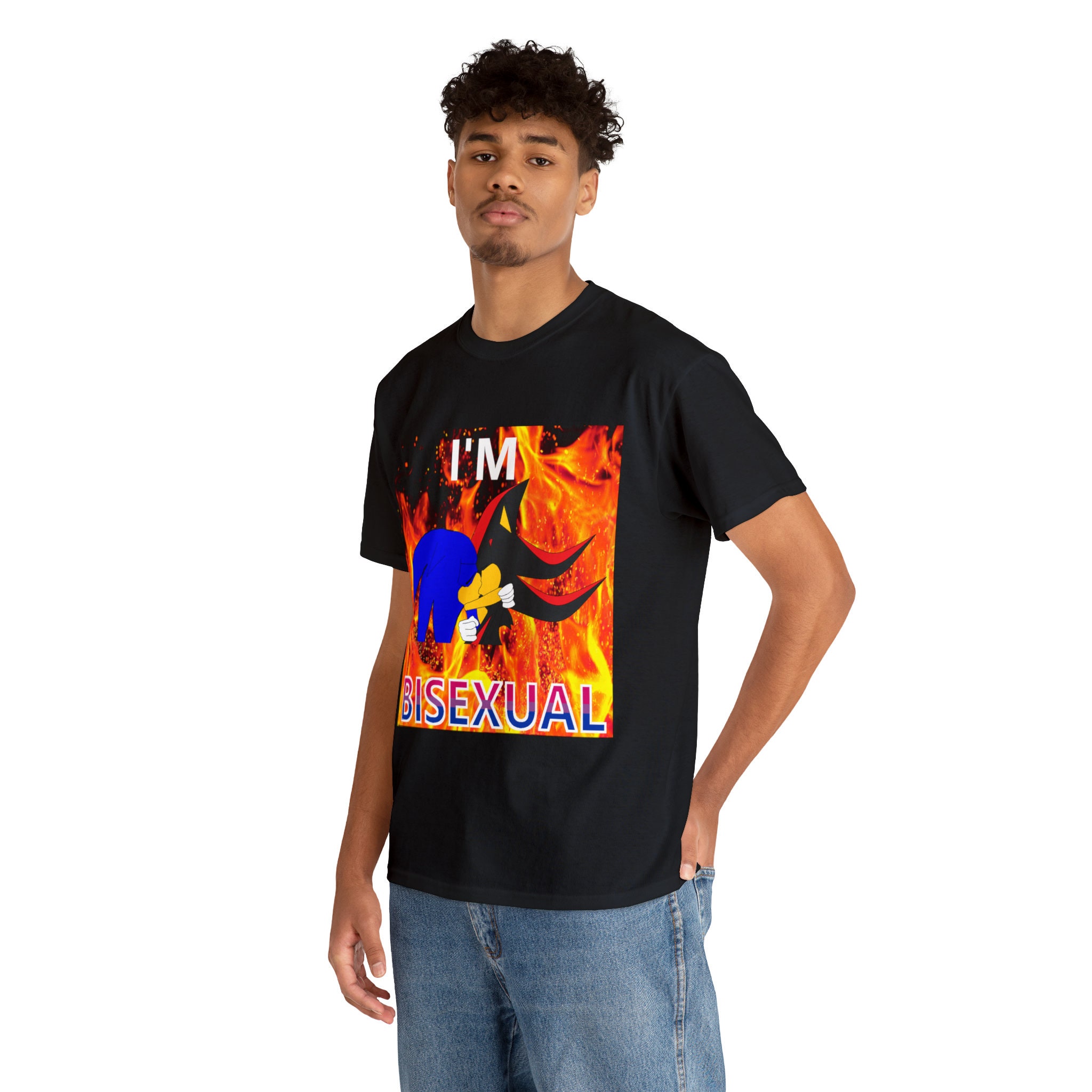 Sonic and Shadow Kissing I'M BISEXUAL T-shirt – ToonSplash