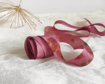 Silk ribbon botanical print in color burgundy, Raw edge ribbon thin dyed with leaves and flowers, Organic ribbon dyed for gifts