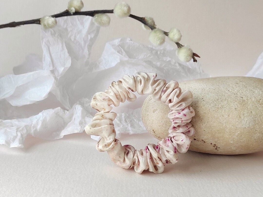 Invisibobble - Slim - The Elegant Hair Ring - JEN EVOY MAKEUP STUDIO