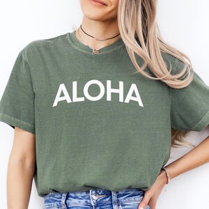 Aloha Hawaii Minimalist Shirt | Hawaii Vacation Tee | Boho Beach Shirt | Coastal Beach Vibes | Family Vacation Shirt | Typography Aloha