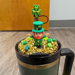 Leprechaun St Patrick’s Day 30 or 40 oz Topper with optional shamrock straw cap.