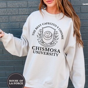 Cafecito y Chisme Sudadera, Cafecito y Chisme, Regalo Latina, Camisa de Mamá Mexicana, Cafecito, Chingona, Camisa Latina, Pero Primer Cafecito